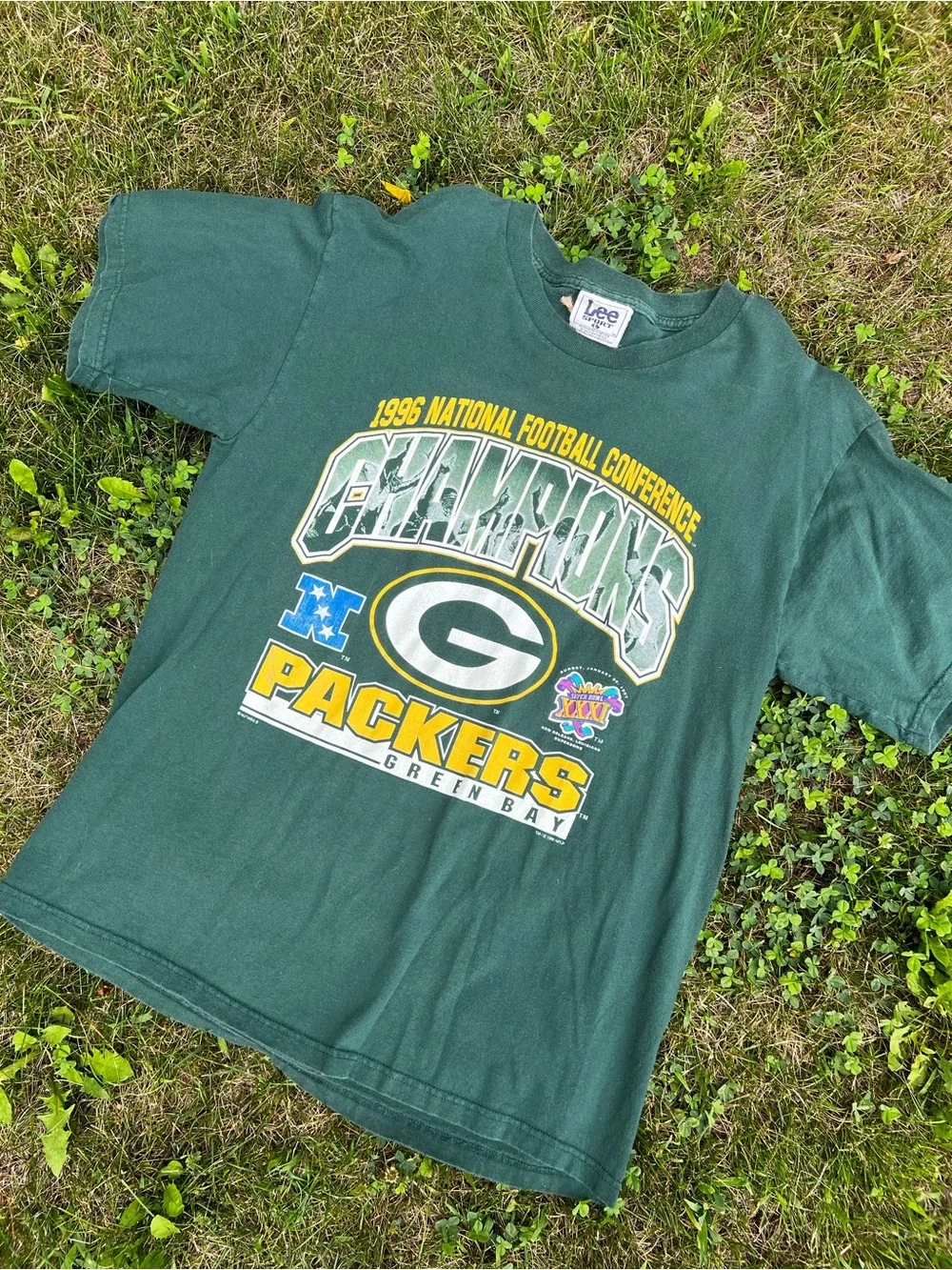 VTG 90s Green Bay Packers LEE Football Shirt